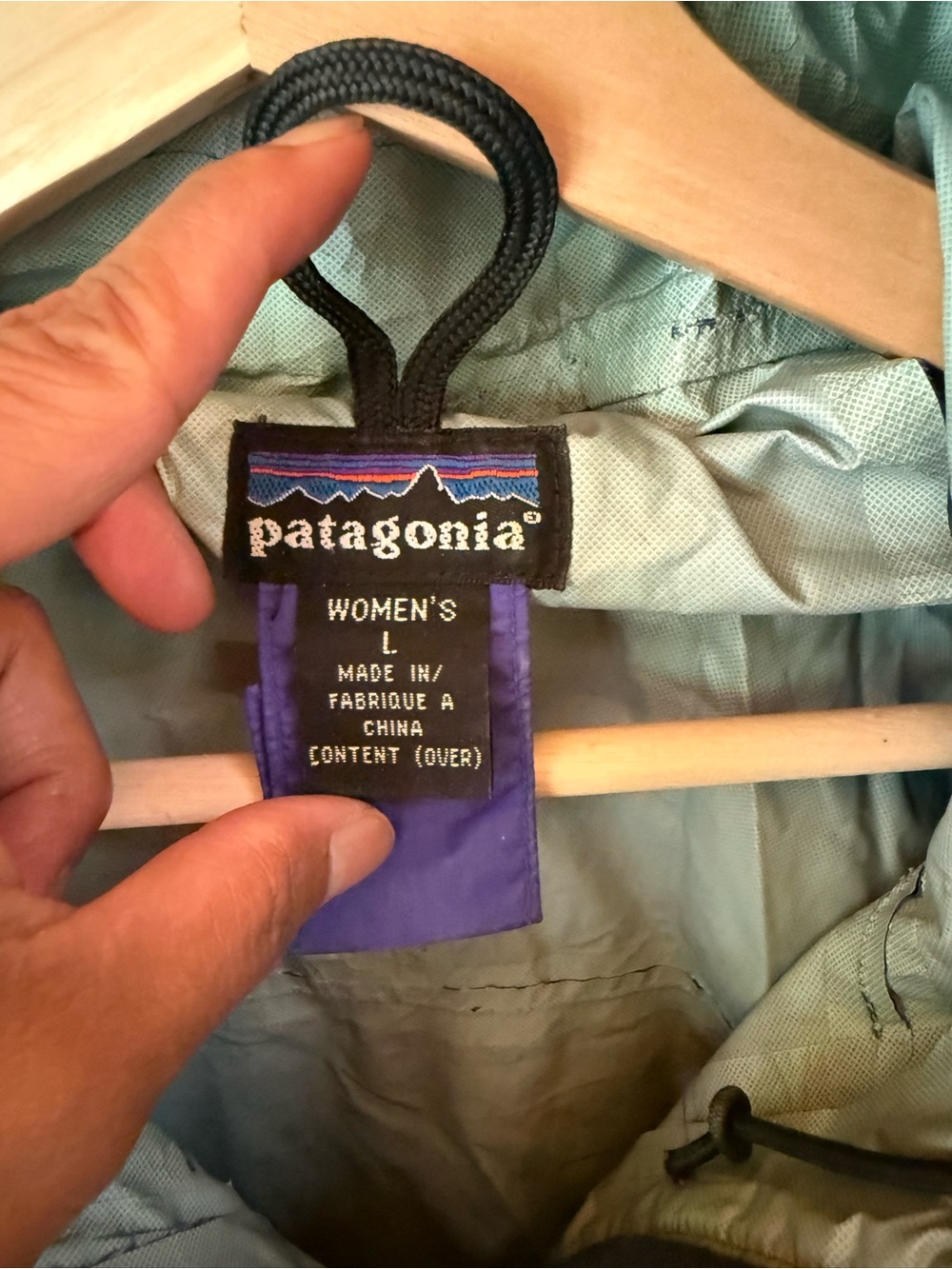 Vintage Patagonia Purple Lightweight Rain Jacket with Hood - Picture 2 of 9